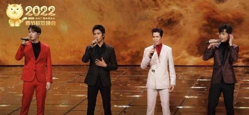 演员的衣服怎么处理,揭秘演员衣橱中的时尚密码